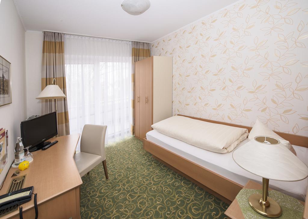 Land-Gut-Hotel Rohdenburg Lilienthal  ห้อง รูปภาพ