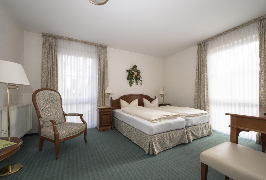Land-Gut-Hotel Rohdenburg Lilienthal  ห้อง รูปภาพ